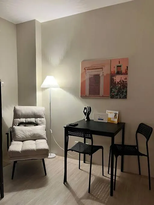 Apartment Summers Home Manila