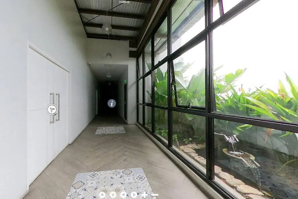 Summers Home Manila 0*,  Philippines
